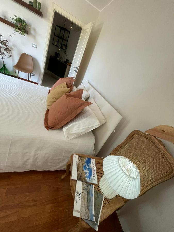 The Room Syracuse ภายนอก รูปภาพ