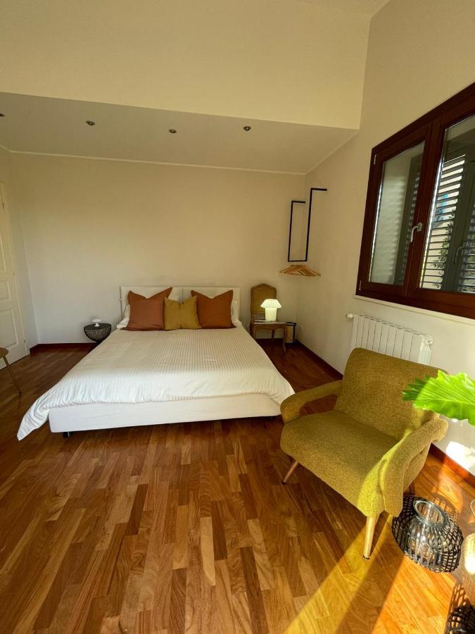 The Room Syracuse ภายนอก รูปภาพ